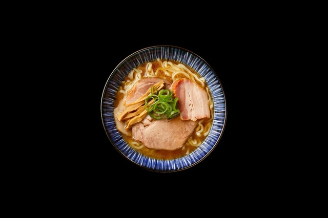 手揉み醤油そば