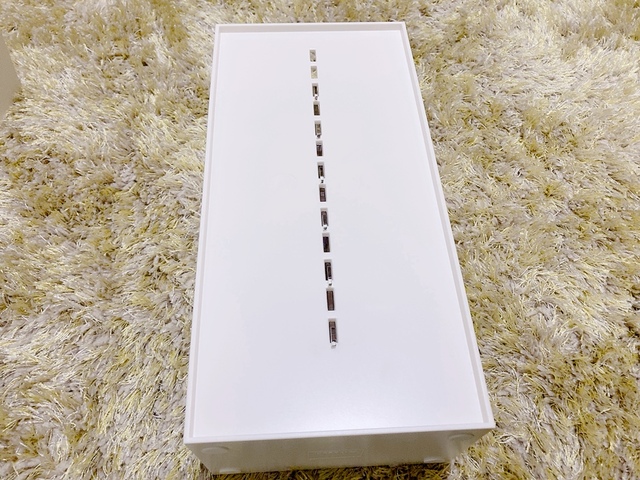 【山崎実業 towerコスメ立体収納ケース 4段】仕切りを差し込める口がいっぱい付いています