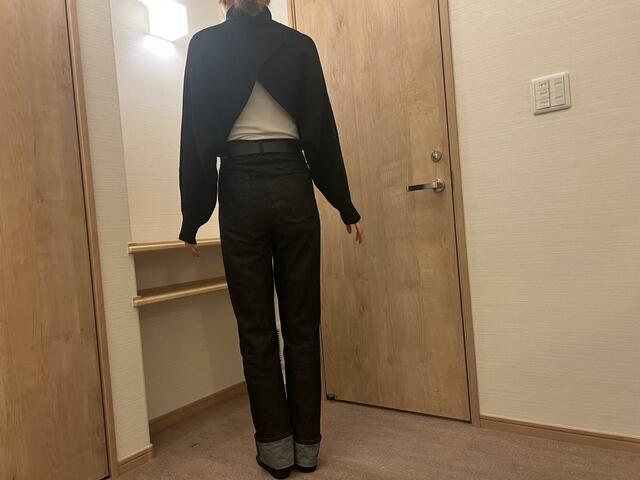 【GU　マルチウェイニットワンピース】後ろ姿がクロスになるデザインも◎