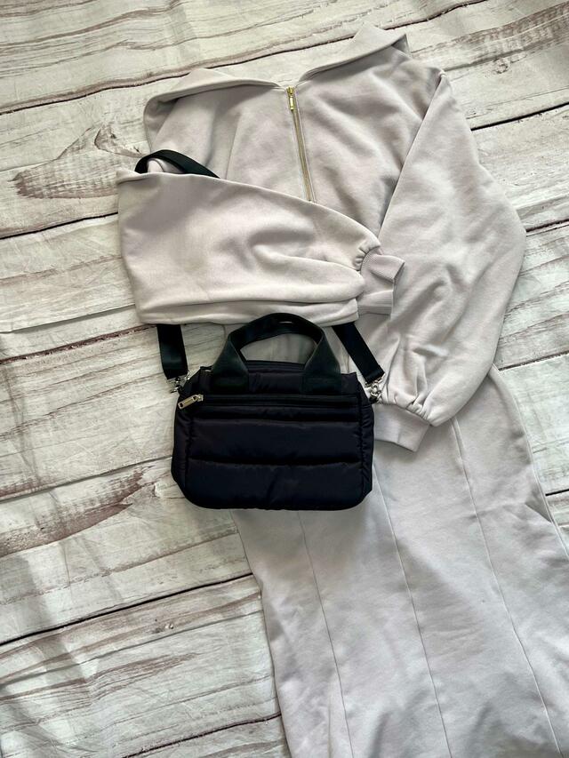 カジュアルなワンピースに合わせてもかわいい