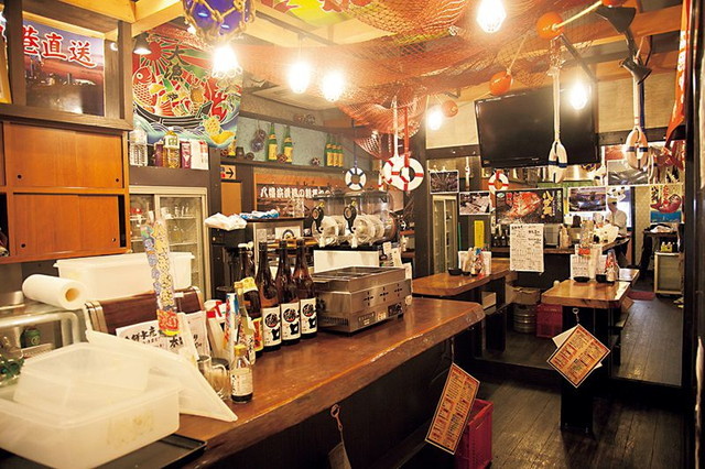 新橋・おいしい魚ランチ／魚鮮水産株式会社 新橋出張所　店内