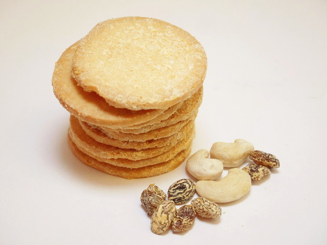 「ビスキュイ オ フロマージュ」（小樽洋菓子舗ルタオ）