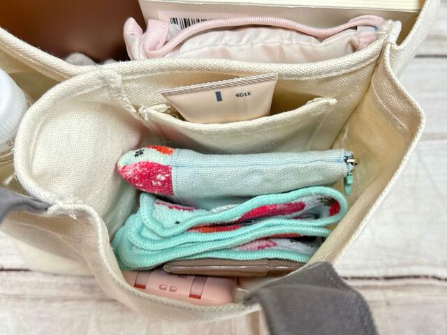 小物ポケットにはハンドクリームをIn♪