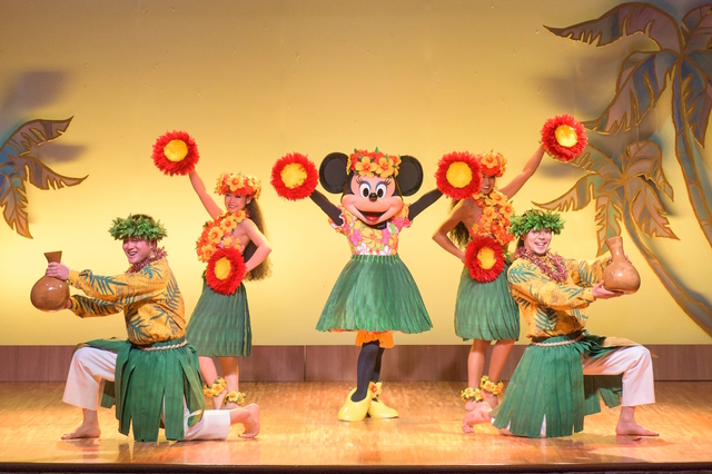 ミッキーのレインボー・ルアウ