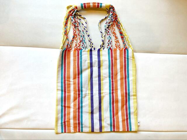 【niko and ... オリジナル透かしハンモックトートバッグ 】オレンジを購入。カラーによってロゴや持ち手部分のデザインなどが少し異なります