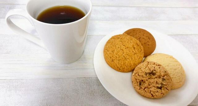 【カルディ】直径6.5cmほどの大きさのビスケットが16枚入っています。