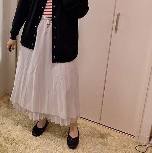 【ワークマン フラットシューズ】女性らしいスタイルにも