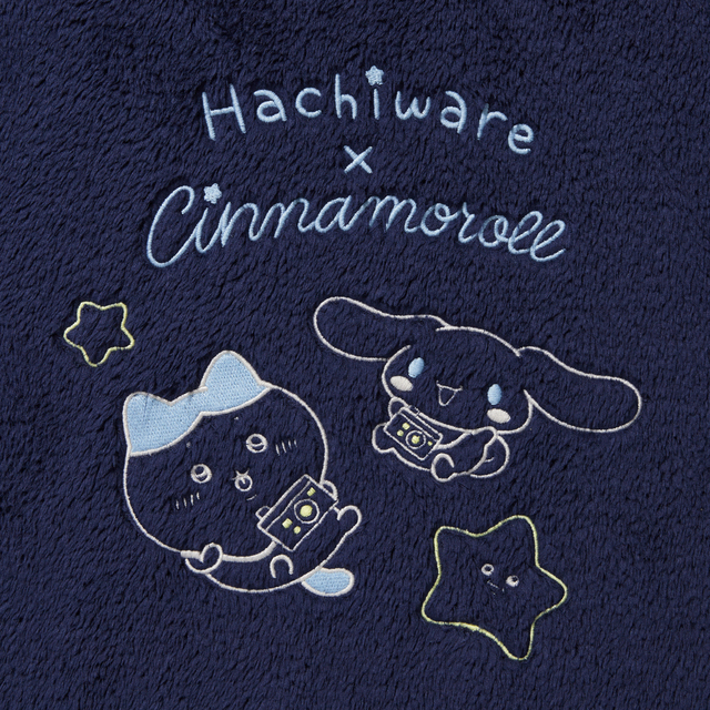 「ちいかわ×サンリオキャラクターズ：スペースツアー」フリースセット（長袖）3990円