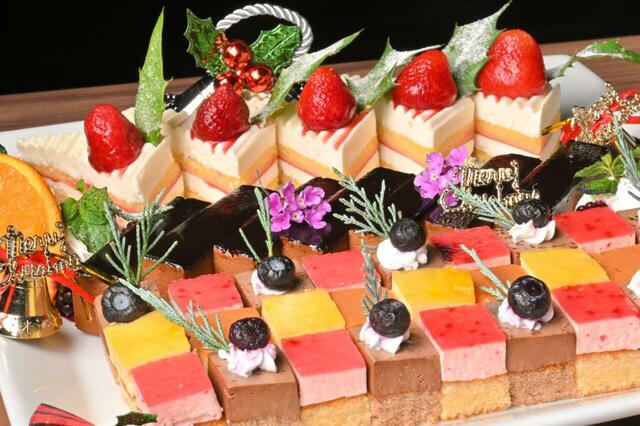 「デザート各種」<期間:2025年12月1日~31日>【神戸のホテルでクリスマス晩餐会♪ローストビーフ・ローストチキンなどのパーティーメニューが“2,400円”から食べ放題!】