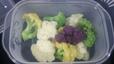【無印良品 蓋をしたままレンジで使えるフードコンテナ】カリフラワーが蒸し上がりました