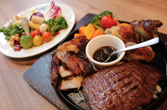 1ポンドグリルステーキコンボ