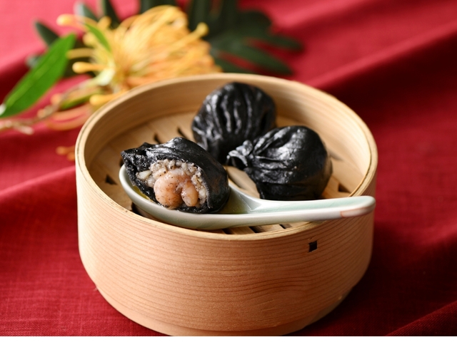 「トリュフ入り餃子」<期間:2025年10月16日~11月5日>【ニラックスの「台湾グルメフェア」に新メニュー『北京ダック』と『トリュフ入り餃子』が登場!台湾の贅沢な味わいを食べ放題で楽しめます!】