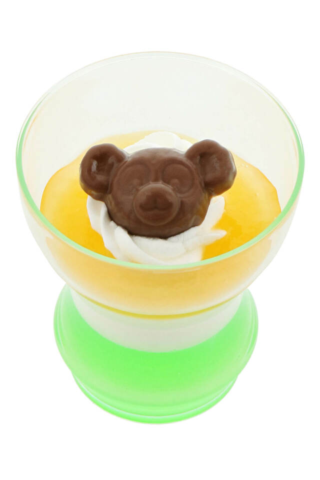 アップルゼリー&ヨーグルトムース 550円｜東京ディズニーシー「ダッフィー＆フレンズのカム・ファインド・スプリング！」スーベニア付きメニュー｜発売日：2024年4月1日（月）