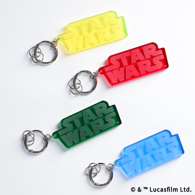 STAR WARS ロゴアクリルキーホルダー 1,430円