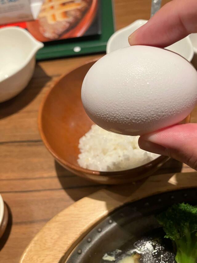 さらにここで卵かけご飯を作っていく。【びっくりドンキーの「今年もガリバー!」】