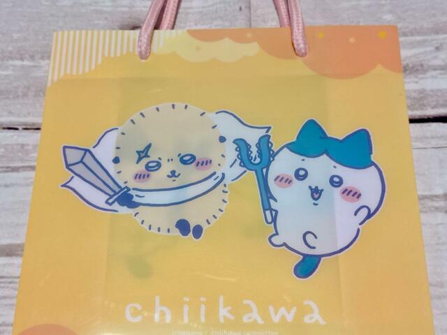 討伐の最中でしょうか？躍動感のあるポーズを決めているふたりが尊い！