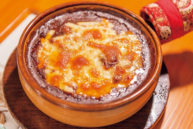 「焼きカレー」の名店／京橋・3丁目のカレー屋さん　焼きチーズビーフカレー 1400円