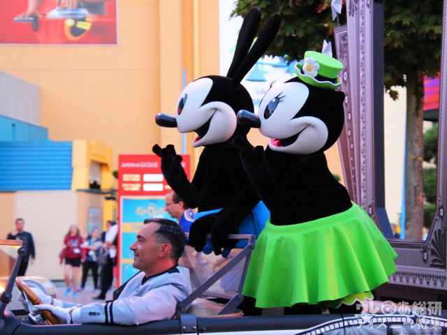 オルテンシアの世界初お披露目のショー「Oh My, Ortensia!」